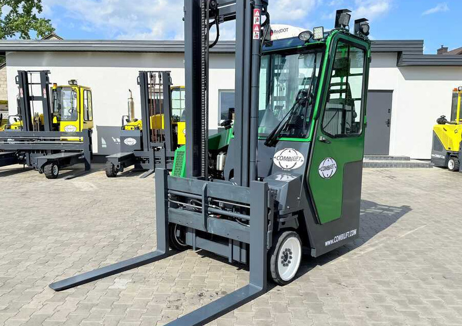 Combilift CB4000 / DUPLEX - 4100 / DIESEL / POSITIONER - Loader empat arah: gambar 3 Combilift CB4000 / DUPLEX - 4100 / DIESEL / POSITIONER - Loader empat arah: gambar 3