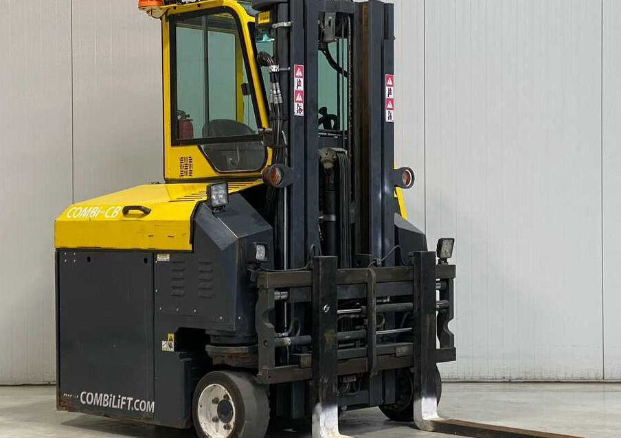Combilift CBE2500 / TRIPLEX / 4900 / FREE LIFT - Loader empat arah: gambar 1 Combilift CBE2500 / TRIPLEX / 4900 / FREE LIFT - Loader empat arah: gambar 1
