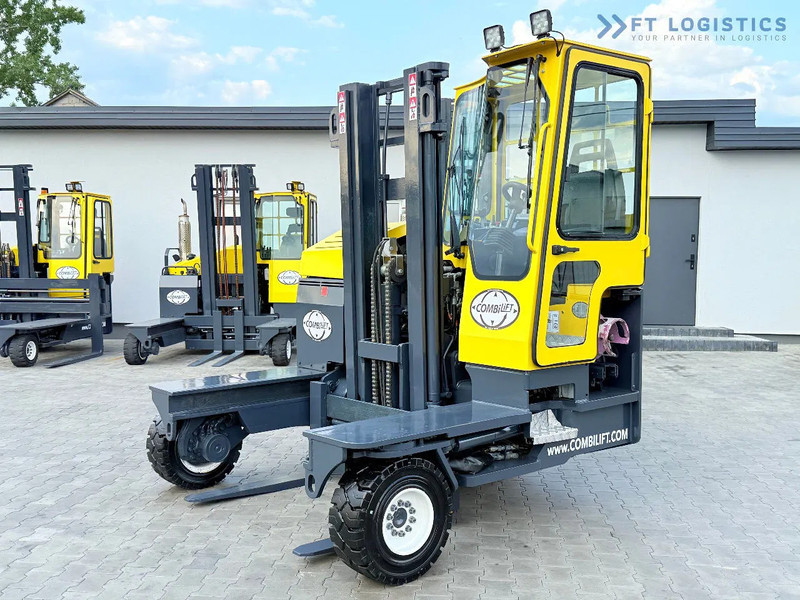 Combilift COMBILIFT C3000XL LARGE CABIN – DUPLEX 3200mm – Year 2015 – LPG – FREE LIFT – SIDESHIFT – CONDITION 5/5 COMBILIFT C3000XL LARGE - Loader empat arah: gambar 1 Combilift COMBILIFT C3000XL LARGE CABIN – DUPLEX 3200mm – Year 2015 – LPG – FREE LIFT – SIDESHIFT – CONDITION 5/5 COMBILIFT C3000XL LARGE - Loader empat arah: gambar 1
