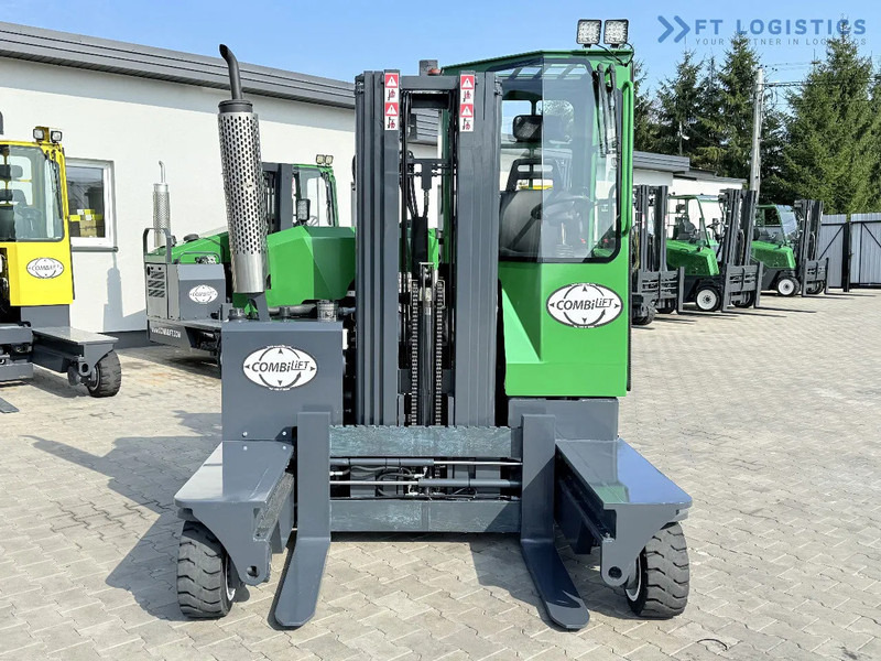 Combilift Combilift C2500 / GAS / TRIPLEX 4900MM / FREE LIFT / ONLY 2446 HOURS / FORK POSITIONER / FULL CABIN / PERFECT CONDITION / Wide r - Loader empat arah: gambar 4 Combilift Combilift C2500 / GAS / TRIPLEX 4900MM / FREE LIFT / ONLY 2446 HOURS / FORK POSITIONER / FULL CABIN / PERFECT CONDITION / Wide r - Loader empat arah: gambar 4