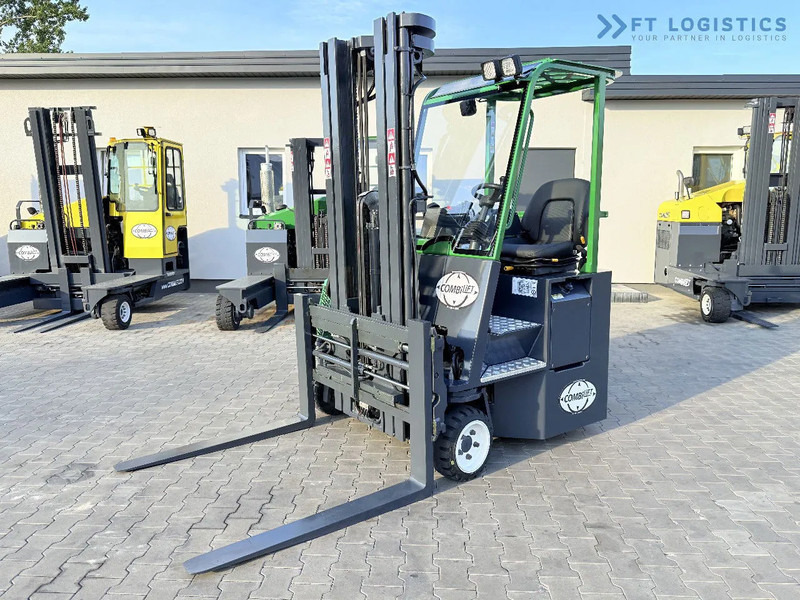 Combilift Combilift C2500CB / TRIPLEX / 5500MM / FREE LIFT / DIESEL / ONLY 3768 MTH / FORK POSITIONER / SIDE SHIFT / NEW TYRES / LIKE NEW - Loader empat arah: gambar 1 Combilift Combilift C2500CB / TRIPLEX / 5500MM / FREE LIFT / DIESEL / ONLY 3768 MTH / FORK POSITIONER / SIDE SHIFT / NEW TYRES / LIKE NEW - Loader empat arah: gambar 1