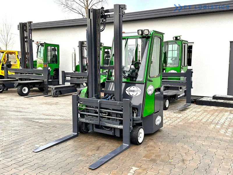 Combilift Combilift C3000CB - DUPLEX 4000mm - Year 2015 - / CABIN - HEATING / ONLY 6546 MTH / EXCELLENT CONDITION / LIKE NEW! Combilift C3 - Loader empat arah: gambar 2 Combilift Combilift C3000CB - DUPLEX 4000mm - Year 2015 - / CABIN - HEATING / ONLY 6546 MTH / EXCELLENT CONDITION / LIKE NEW! Combilift C3 - Loader empat arah: gambar 2