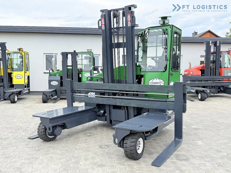 Combilift Combilift C4500 / DIESEL / DUPLEX 4000MM / WIDE FORK POSITIONER / HEATING / FULL CABIN / PERFECT CONDITION / Wide range of four- - Loader empat arah: gambar 4 Combilift Combilift C4500 / DIESEL / DUPLEX 4000MM / WIDE FORK POSITIONER / HEATING / FULL CABIN / PERFECT CONDITION / Wide range of four- - Loader empat arah: gambar 4