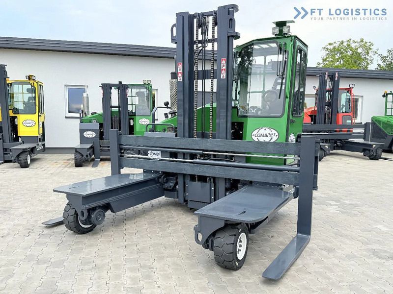 Combilift Combilift C4500 / DIESEL / DUPLEX 4000MM / WIDE FORK POSITIONER / HEATING / FULL CABIN / PERFECT CONDITION / Wide range of four- - Loader empat arah: gambar 5 Combilift Combilift C4500 / DIESEL / DUPLEX 4000MM / WIDE FORK POSITIONER / HEATING / FULL CABIN / PERFECT CONDITION / Wide range of four- - Loader empat arah: gambar 5