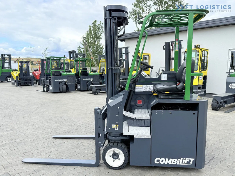 Combilift Combilift CBE2500 / TRIPLEX / 5500MM / FREE LIFT / ELECTRIC DRIVE / ONLY 2300 MTH / FORK POSITIONER / SIDE SHIFT / NEW TYRES / L - Loader empat arah: gambar 3 Combilift Combilift CBE2500 / TRIPLEX / 5500MM / FREE LIFT / ELECTRIC DRIVE / ONLY 2300 MTH / FORK POSITIONER / SIDE SHIFT / NEW TYRES / L - Loader empat arah: gambar 3