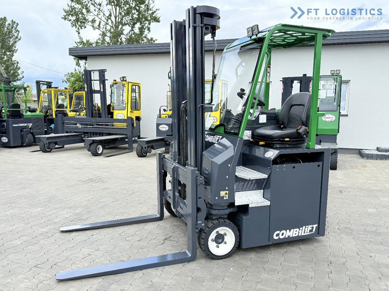 Combilift Combilift CBE2500 / TRIPLEX / 5500MM / FREE LIFT / ELECTRIC DRIVE / ONLY 2300 MTH / FORK POSITIONER / SIDE SHIFT / NEW TYRES / L - Loader empat arah: gambar 2 Combilift Combilift CBE2500 / TRIPLEX / 5500MM / FREE LIFT / ELECTRIC DRIVE / ONLY 2300 MTH / FORK POSITIONER / SIDE SHIFT / NEW TYRES / L - Loader empat arah: gambar 2