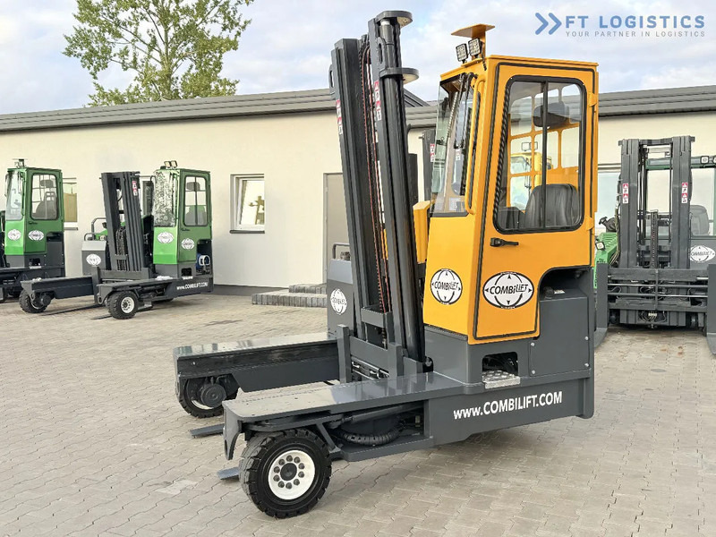 Combilift Combilift FOUR-WAY – MULTI-DIRECTIONAL FORKLIFT / COMBILIFT C4000 / DIESEL / DUPLEX 4100MM / FORK POSITIONER / FULL HEATED CABIN - Loader empat arah: gambar 2 Combilift Combilift FOUR-WAY – MULTI-DIRECTIONAL FORKLIFT / COMBILIFT C4000 / DIESEL / DUPLEX 4100MM / FORK POSITIONER / FULL HEATED CABIN - Loader empat arah: gambar 2
