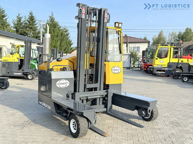 Combilift Combilift FOUR-WAY MULTIDIRECTIONAL FORKLIFT C4000 / GAS / DUPLEX 4500MM / ONLY 6604 HOURS / SIDE SHIFT / FULL CABIN / PERFECT C - Loader empat arah: gambar 5 Combilift Combilift FOUR-WAY MULTIDIRECTIONAL FORKLIFT C4000 / GAS / DUPLEX 4500MM / ONLY 6604 HOURS / SIDE SHIFT / FULL CABIN / PERFECT C - Loader empat arah: gambar 5