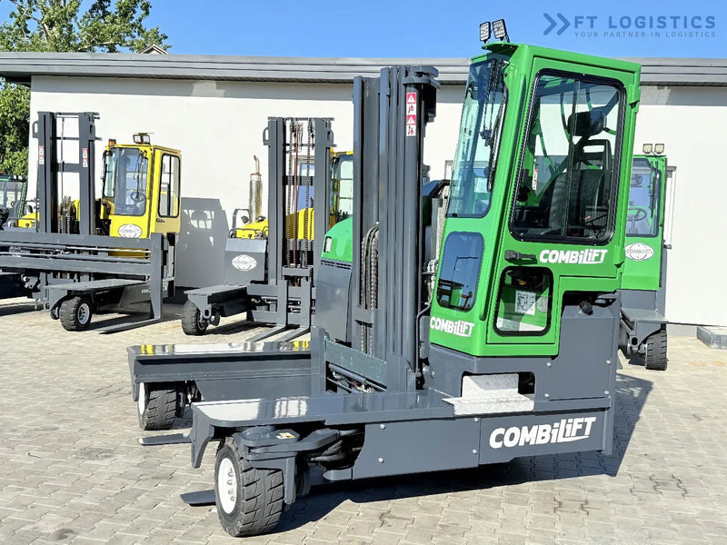 Combilift Combilift FOUR-WAY MULTIDIRECTIONAL FORKLIFT C4500 / DIESEL / TRIPLEX 4900MM / ONLY 4854 HOURS / FORK POSITIONER / FULL CABIN – - Loader empat arah: gambar 3 Combilift Combilift FOUR-WAY MULTIDIRECTIONAL FORKLIFT C4500 / DIESEL / TRIPLEX 4900MM / ONLY 4854 HOURS / FORK POSITIONER / FULL CABIN – - Loader empat arah: gambar 3