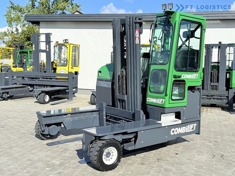 Combilift FOUR-WAY / MULTI-DIRECTIONAL FORKLIFT C4500 / DIESEL / TRIPLEX 4900MM / ONLY 4160 WORKING HOURS / FORK POSITIONER / FULL CABIN W - Loader empat arah: gambar 1 Combilift FOUR-WAY / MULTI-DIRECTIONAL FORKLIFT C4500 / DIESEL / TRIPLEX 4900MM / ONLY 4160 WORKING HOURS / FORK POSITIONER / FULL CABIN W - Loader empat arah: gambar 1