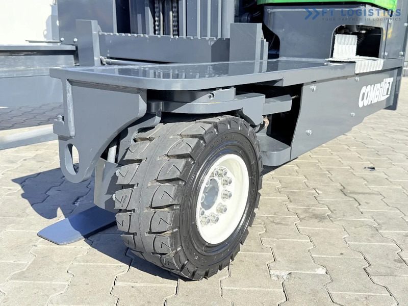 Combilift FOUR-WAY / MULTI-DIRECTIONAL FORKLIFT C4500 / DIESEL / TRIPLEX 4900MM / ONLY 4160 WORKING HOURS / FORK POSITIONER / FULL CABIN W - Loader empat arah: gambar 3 Combilift FOUR-WAY / MULTI-DIRECTIONAL FORKLIFT C4500 / DIESEL / TRIPLEX 4900MM / ONLY 4160 WORKING HOURS / FORK POSITIONER / FULL CABIN W - Loader empat arah: gambar 3