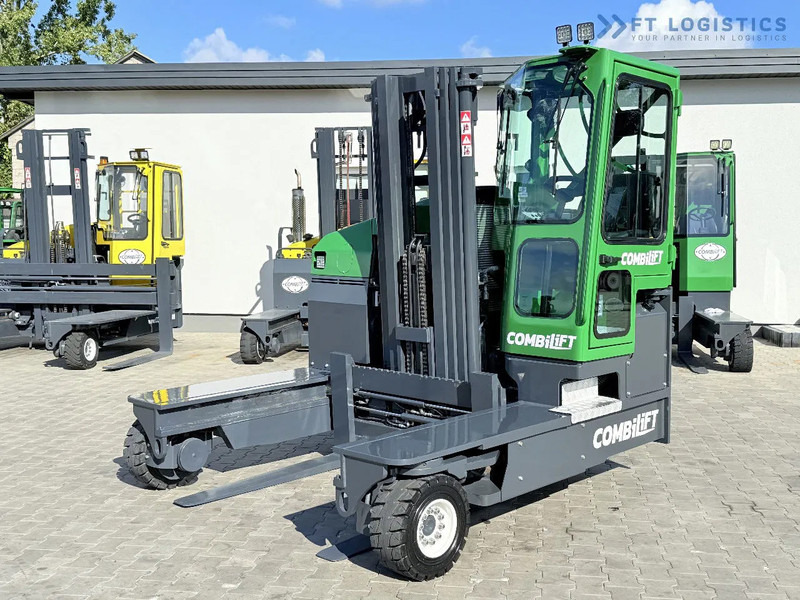 Combilift FOUR-WAY / MULTI-DIRECTIONAL FORKLIFT C4500 / DIESEL / TRIPLEX 4900MM / ONLY 4160 WORKING HOURS / FORK POSITIONER / FULL CABIN W - Loader empat arah: gambar 2 Combilift FOUR-WAY / MULTI-DIRECTIONAL FORKLIFT C4500 / DIESEL / TRIPLEX 4900MM / ONLY 4160 WORKING HOURS / FORK POSITIONER / FULL CABIN W - Loader empat arah: gambar 2