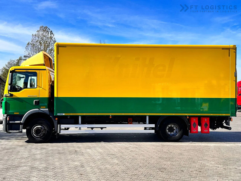 MAN TGM 15.250 MAN TGM 15.250 4X2 / CONTAINER - 16 PALLETS / TAIL LIFT / TIRES 80% / PERFECT CONDITION - Truk box: gambar 3 MAN TGM 15.250 MAN TGM 15.250 4X2 / CONTAINER - 16 PALLETS / TAIL LIFT / TIRES 80% / PERFECT CONDITION - Truk box: gambar 3