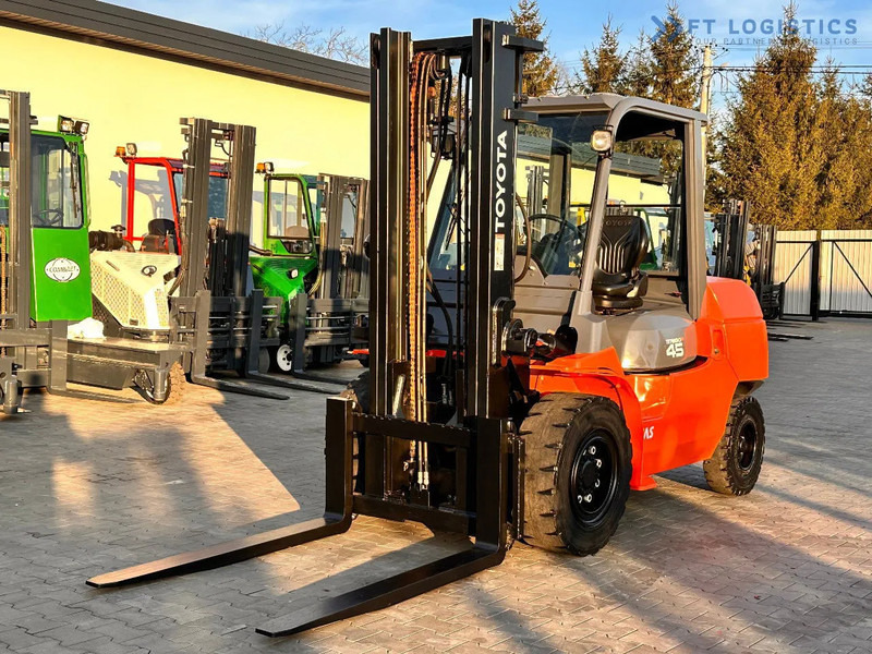 Toyota 42-4FD40 / DIESEL / 4500KG / DUPLEX / FORKS 1400MM / WELL-MAINTAINED 42-4FD40 / DIESEL / 4500KG / DUPLEX / FORKS 1400MM / WELL-M - Forklift diesel: gambar 2 Toyota 42-4FD40 / DIESEL / 4500KG / DUPLEX / FORKS 1400MM / WELL-MAINTAINED 42-4FD40 / DIESEL / 4500KG / DUPLEX / FORKS 1400MM / WELL-M - Forklift diesel: gambar 2