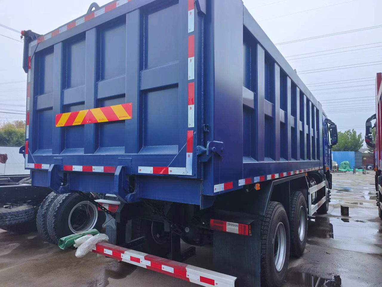 Auman Auman 6*4 dump truck - Truk jungkit: gambar 4 Auman Auman 6*4 dump truck - Truk jungkit: gambar 4
