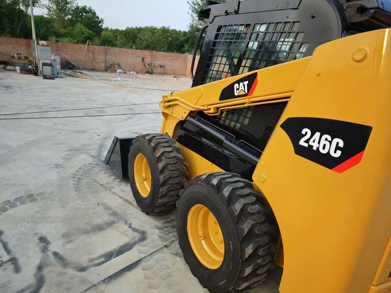 CATERPILLAR 246C - Skid steer: gambar 2 CATERPILLAR 246C - Skid steer: gambar 2