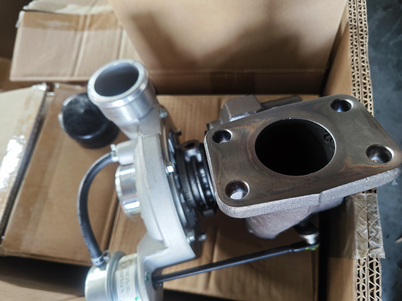 CATERPILLAR 482-0233 - Turbo untuk Ekskavator: gambar 4 CATERPILLAR 482-0233 - Turbo untuk Ekskavator: gambar 4