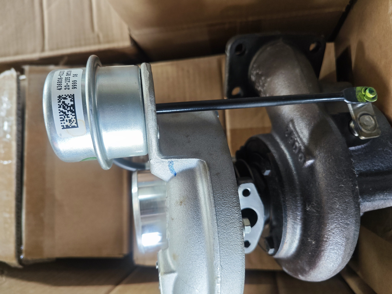 CATERPILLAR 482-0233 - Turbo untuk Ekskavator: gambar 2 CATERPILLAR 482-0233 - Turbo untuk Ekskavator: gambar 2