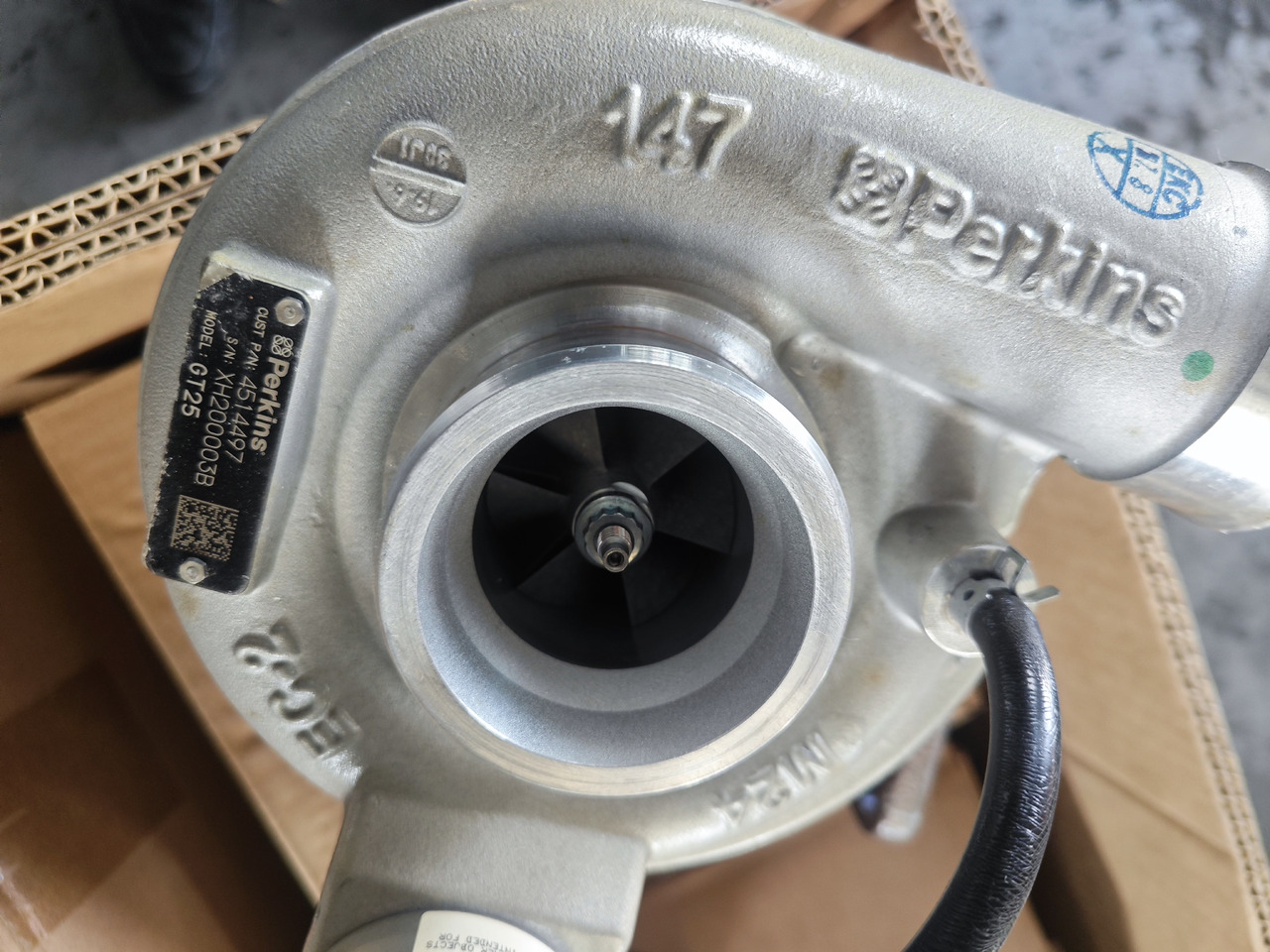 CATERPILLAR 482-0233 - Turbo untuk Ekskavator: gambar 1 CATERPILLAR 482-0233 - Turbo untuk Ekskavator: gambar 1