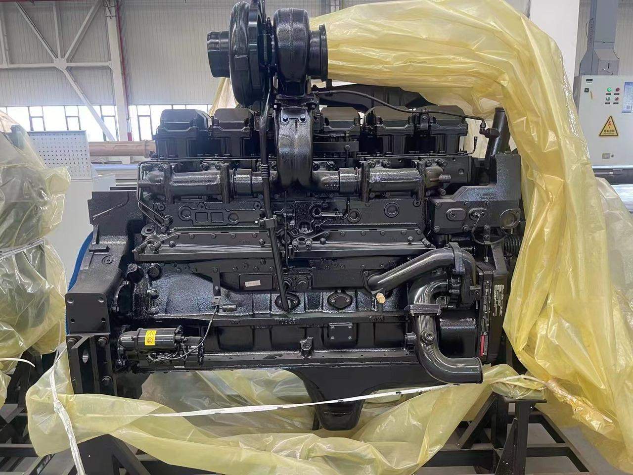 CUMMINS QSK23 - Mesin untuk Ekskavator: gambar 1 CUMMINS QSK23 - Mesin untuk Ekskavator: gambar 1