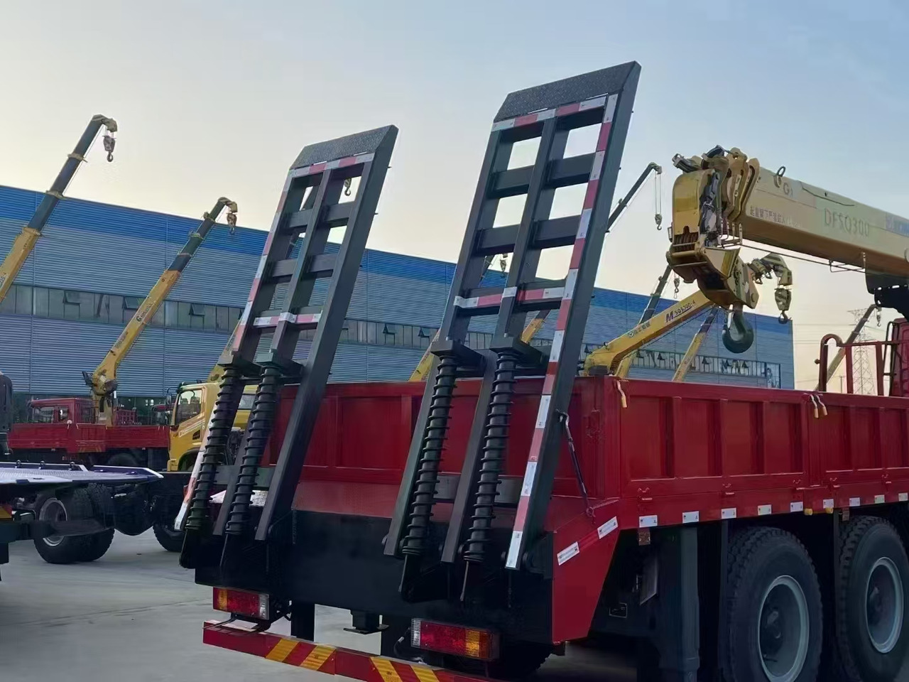 Delong Delong M3000,XCMG DFSQ 300 - Truk derek: gambar 1 Delong Delong M3000,XCMG DFSQ 300 - Truk derek: gambar 1