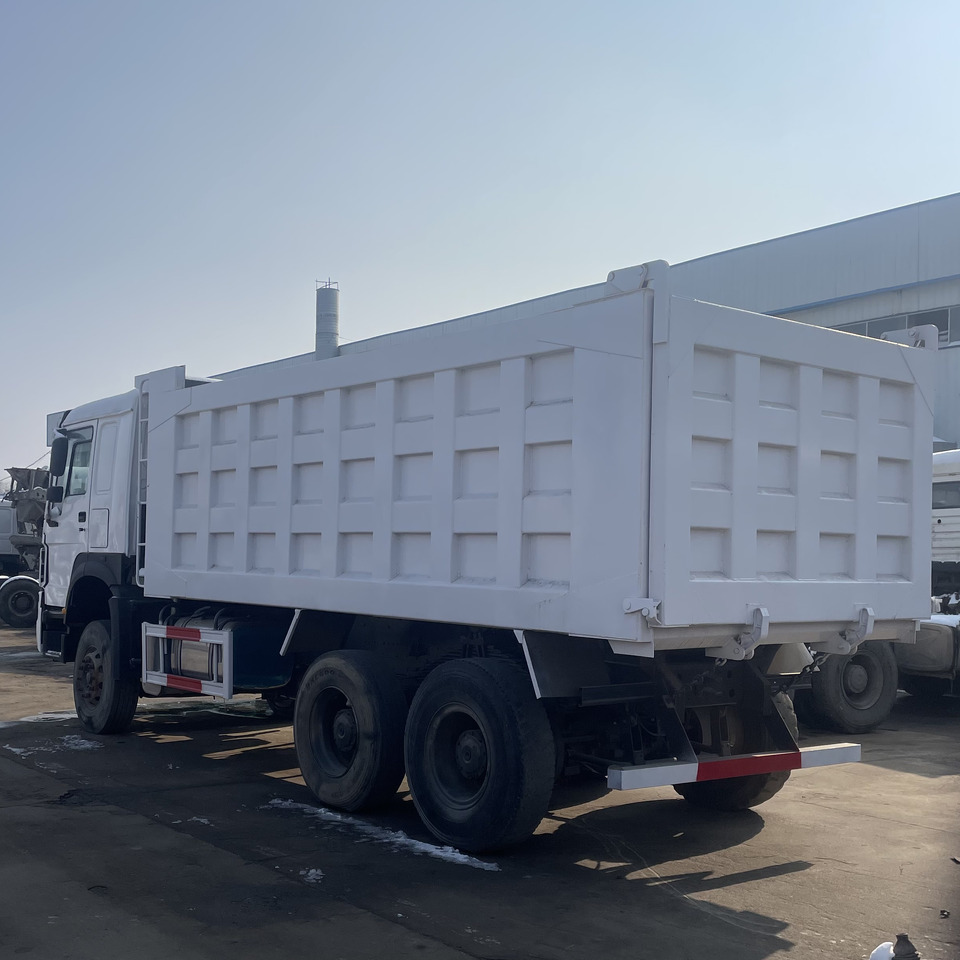 HOWO 6*4 DUMP TRUCK - Truk jungkit: gambar 3 HOWO 6*4 DUMP TRUCK - Truk jungkit: gambar 3