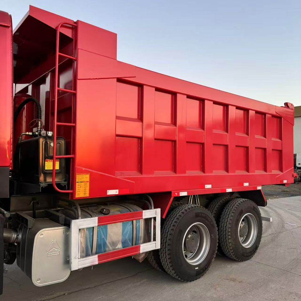 HOWO HOWO 371 6*4 dump truck - Truk jungkit: gambar 3 HOWO HOWO 371 6*4 dump truck - Truk jungkit: gambar 3