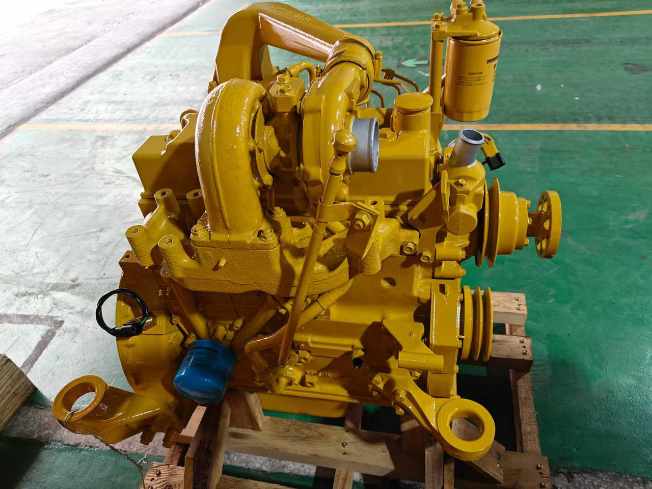 KOMATSU 4D95 - Mesin untuk Ekskavator: gambar 1 KOMATSU 4D95 - Mesin untuk Ekskavator: gambar 1