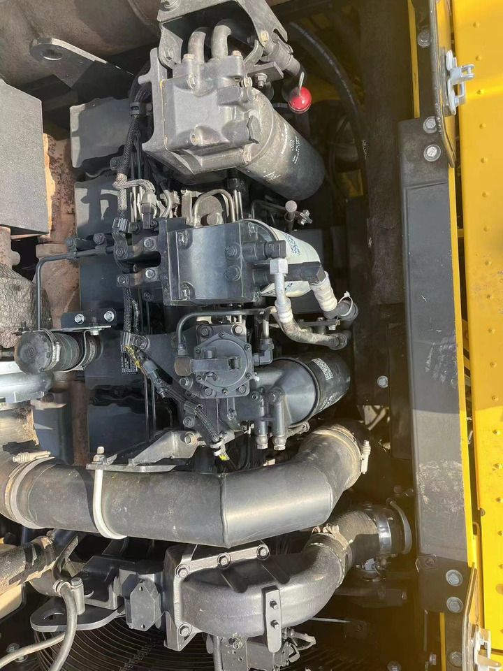 KOMATSU 6D125E - Mesin untuk Ekskavator: gambar 1 KOMATSU 6D125E - Mesin untuk Ekskavator: gambar 1