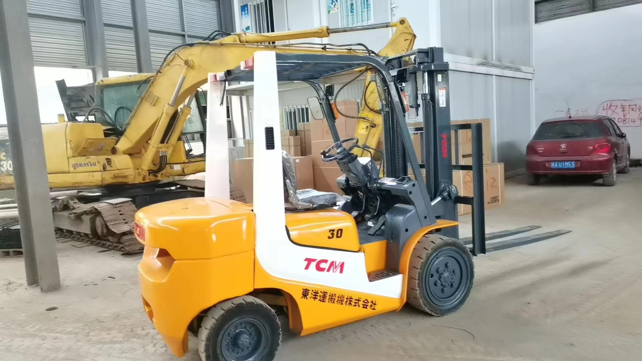 TCM 3 tons 2 stages - Forklift diesel: gambar 4 TCM 3 tons 2 stages - Forklift diesel: gambar 4