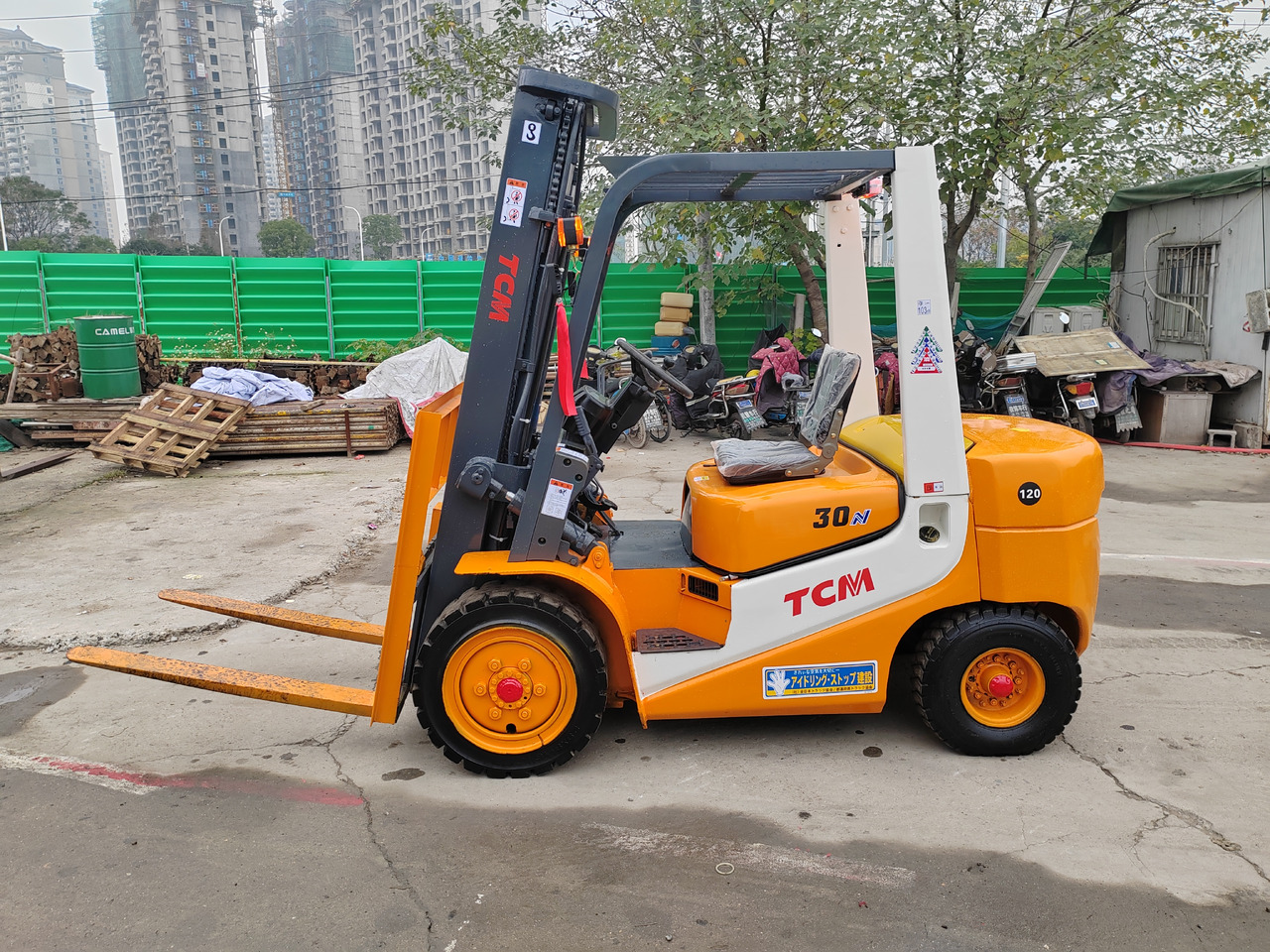 TCM FGZN30 - Forklift diesel: gambar 5 TCM FGZN30 - Forklift diesel: gambar 5