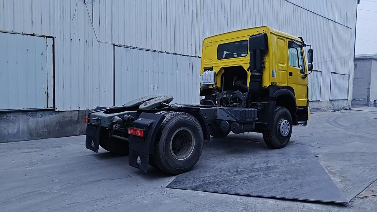 SINOTRUK HOWO371,4×2 - Tractor head: gambar 5 SINOTRUK HOWO371,4×2 - Tractor head: gambar 5