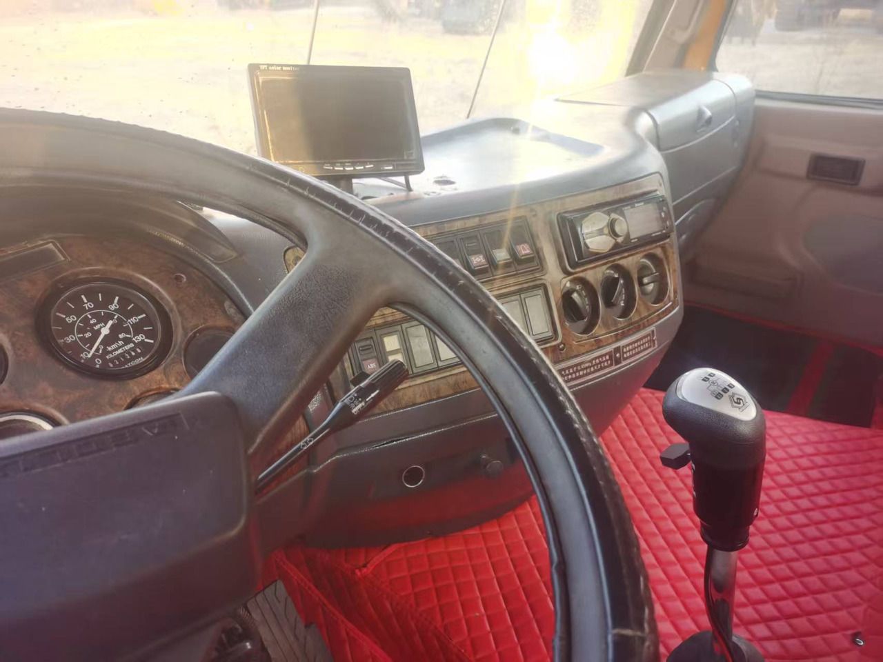 XCMG 25TONS - Truk derek: gambar 2 XCMG 25TONS - Truk derek: gambar 2