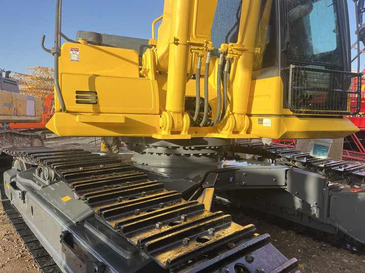 45-ton Second-hand Komatsu PC450-8 Hydraulic Crawler Excavator on Sale. Used Komatsu 450-8 in Excellent Condition Hot Sale - Ekskavator perayap: gambar 5 45-ton Second-hand Komatsu PC450-8 Hydraulic Crawler Excavator on Sale. Used Komatsu 450-8 in Excellent Condition Hot Sale - Ekskavator perayap: gambar 5