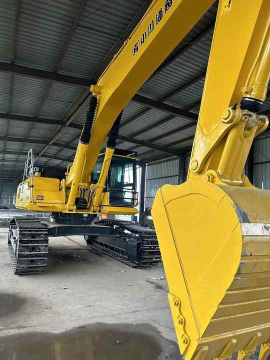 90% New KOMATSU PC450-8 Used Excavator Mining Construction Excavators, Strong Power, Low Price, and Very Good Quality - Ekskavator perayap: gambar 4 90% New KOMATSU PC450-8 Used Excavator Mining Construction Excavators, Strong Power, Low Price, and Very Good Quality - Ekskavator perayap: gambar 4