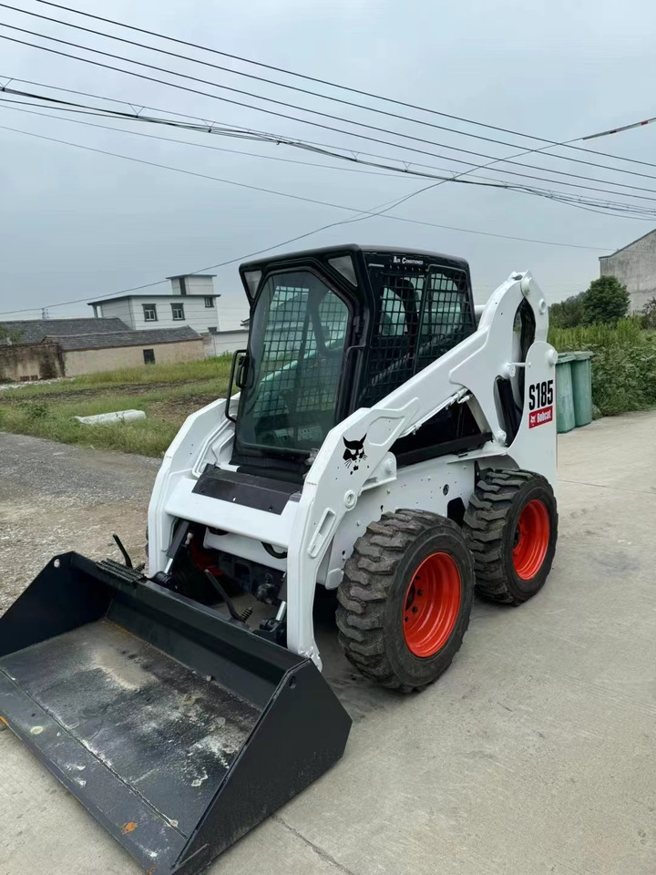 BOBCAT High Quality BOBCAT-S185 Skid Steer Loader in Good Condition - Skid steer: gambar 1 BOBCAT High Quality BOBCAT-S185 Skid Steer Loader in Good Condition - Skid steer: gambar 1