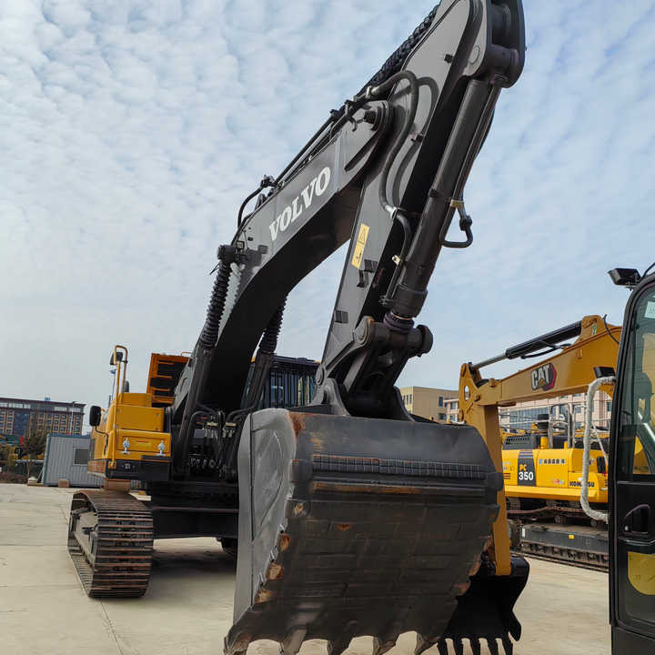 Good Condition VOLVO EC480DL Excavator Low Price Large Hydraulic Crawler Excavator volvo 480dl for Sale - Ekskavator perayap: gambar 1 Good Condition VOLVO EC480DL Excavator Low Price Large Hydraulic Crawler Excavator volvo 480dl for Sale - Ekskavator perayap: gambar 1