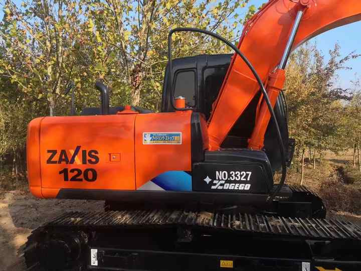 Japan Original Hitachi ZX120 Crawler Excavator Perfect for Various Projects Available Used Excavators for Sale - Ekskavator perayap: gambar 5 Japan Original Hitachi ZX120 Crawler Excavator Perfect for Various Projects Available Used Excavators for Sale - Ekskavator perayap: gambar 5