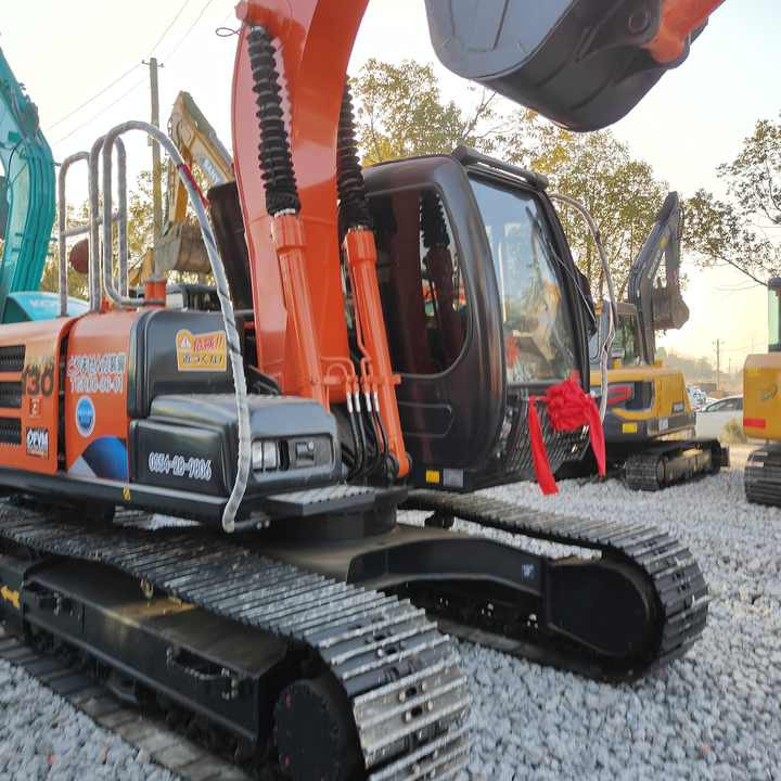 Japan Original Hitachi ZX130 Crawler Excavator Perfect for Various Projects Available Used Excavators for Sale - Ekskavator perayap: gambar 1 Japan Original Hitachi ZX130 Crawler Excavator Perfect for Various Projects Available Used Excavators for Sale - Ekskavator perayap: gambar 1