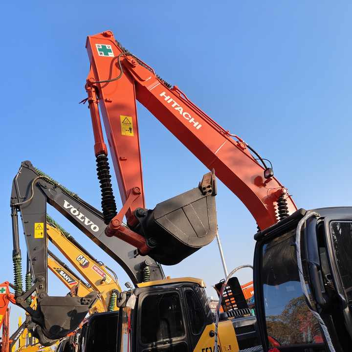 Japan Original Hitachi ZX130 Crawler Excavator Perfect for Various Projects Available Used Excavators for Sale - Ekskavator perayap: gambar 2 Japan Original Hitachi ZX130 Crawler Excavator Perfect for Various Projects Available Used Excavators for Sale - Ekskavator perayap: gambar 2