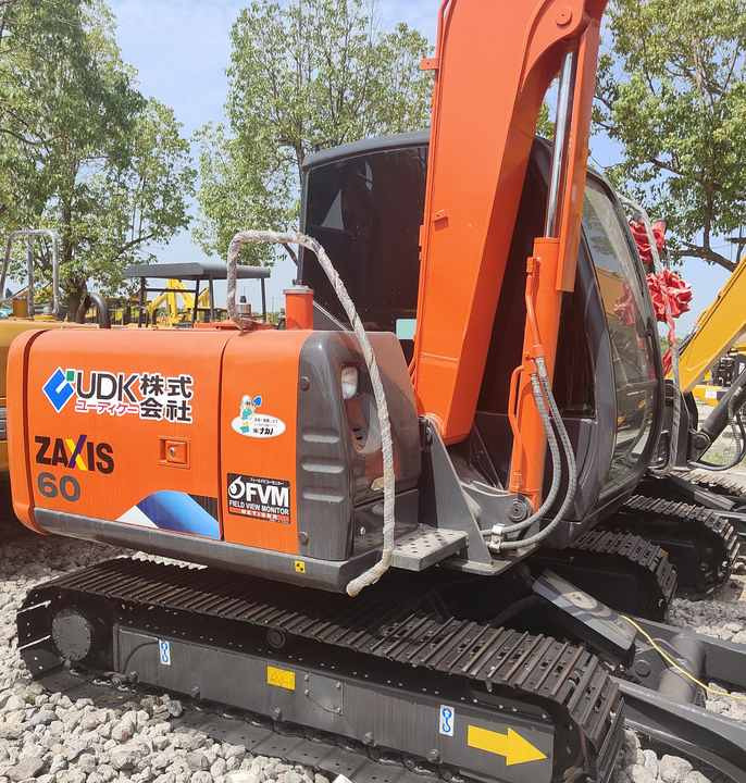 Original Japan Hitachi ZX60 Excavator Hitachi Excavator in Low Price for Hot Sale - Ekskavator perayap: gambar 2 Original Japan Hitachi ZX60 Excavator Hitachi Excavator in Low Price for Hot Sale - Ekskavator perayap: gambar 2