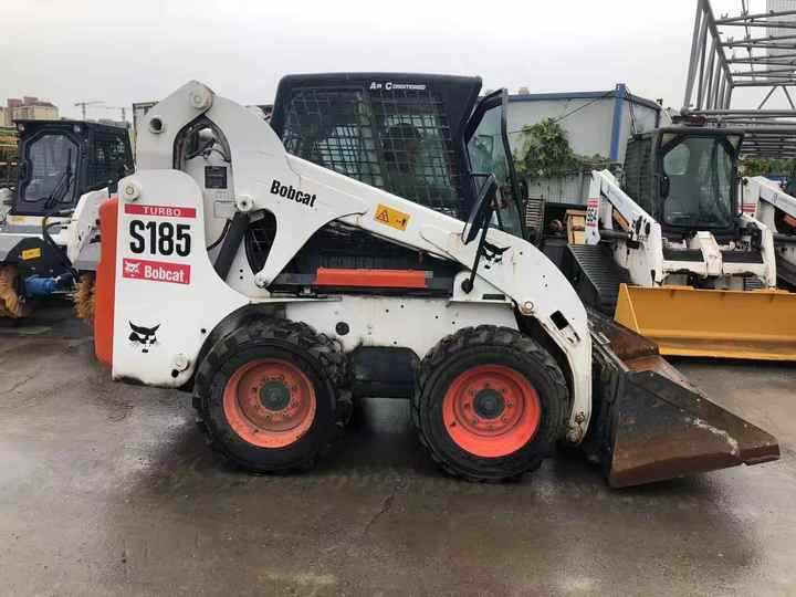 Used BobCat Bob Cat S185 Used Mini Skid Steer Wheel Loader Multifunctional Track Loaders Bobcat - Wheel loader: gambar 4 Used BobCat Bob Cat S185 Used Mini Skid Steer Wheel Loader Multifunctional Track Loaders Bobcat - Wheel loader: gambar 4