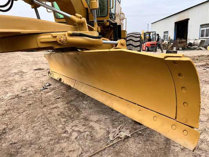 Used CAT 140H Motor Grader From Japan with Excellent Performance Caterpillar 140h in Good Condition for Sale - Ekskavator: gambar 4 Used CAT 140H Motor Grader From Japan with Excellent Performance Caterpillar 140h in Good Condition for Sale - Ekskavator: gambar 4