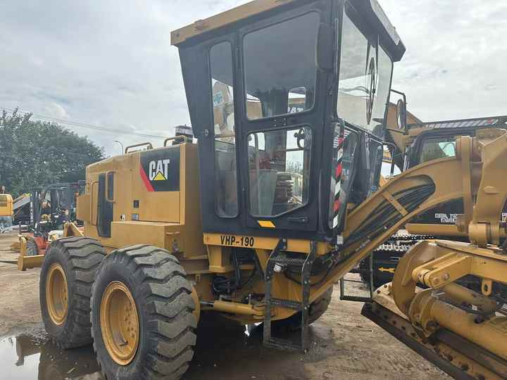 Used CAT 140K Land Road Motor Graer CAT140k Used Grader Cheap Price for Sale - Grader: gambar 5 Used CAT 140K Land Road Motor Graer CAT140k Used Grader Cheap Price for Sale - Grader: gambar 5