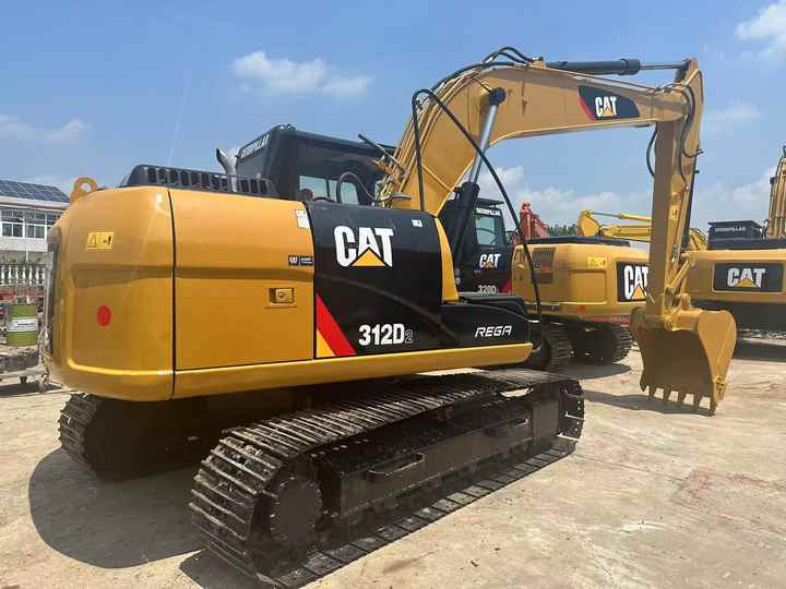 Used Caterpillar Cat312D2 Excavator Original Japan Heavy Machinery Caterpillar 312D2 Excavator for Sale - Ekskavator perayap: gambar 2 Used Caterpillar Cat312D2 Excavator Original Japan Heavy Machinery Caterpillar 312D2 Excavator for Sale - Ekskavator perayap: gambar 2