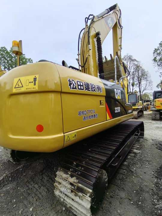 Used Digger CAT 323DL Construction Machinery Construction Digger Used CAT 323DL Cheap Excavator - Ekskavator perayap: gambar 4 Used Digger CAT 323DL Construction Machinery Construction Digger Used CAT 323DL Cheap Excavator - Ekskavator perayap: gambar 4