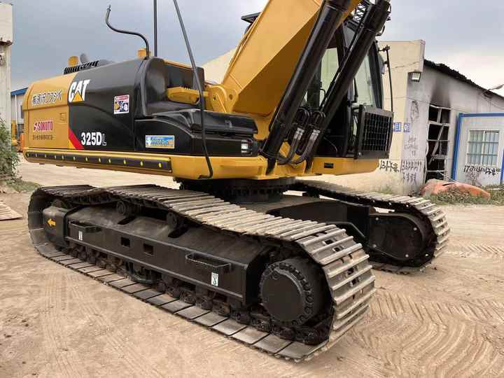 Used Digger CAT 325DL Construction Machinery Construction Digger Used CAT 325DL Cheap Excavator - Ekskavator perayap: gambar 4 Used Digger CAT 325DL Construction Machinery Construction Digger Used CAT 325DL Cheap Excavator - Ekskavator perayap: gambar 4