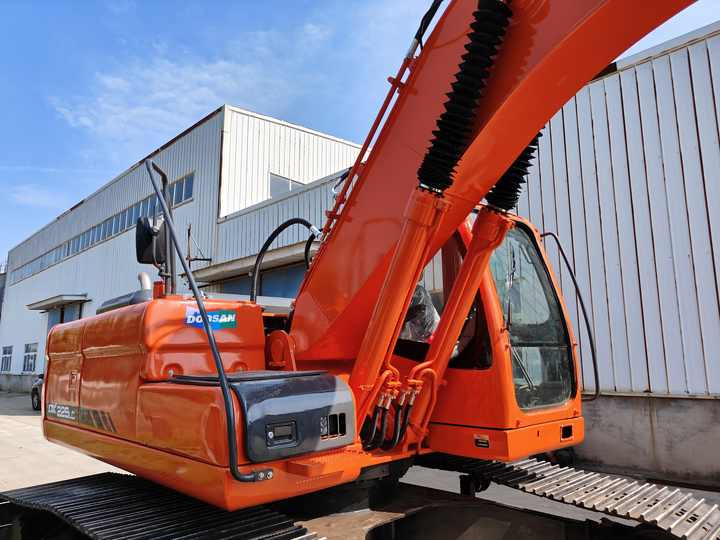 Used Doosan DX225LC Excavator | Low Hours | Heavy Duty | G lobal Shipping - Ekskavator perayap: gambar 3 Used Doosan DX225LC Excavator | Low Hours | Heavy Duty | G lobal Shipping - Ekskavator perayap: gambar 3