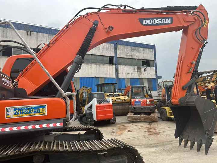 Used Excavator Doosan DX225LC-9 Excavators Mini Equipment Earth Moving Machinery Doosan Digger Excavator for Sale - Ekskavator perayap: gambar 3 Used Excavator Doosan DX225LC-9 Excavators Mini Equipment Earth Moving Machinery Doosan Digger Excavator for Sale - Ekskavator perayap: gambar 3
