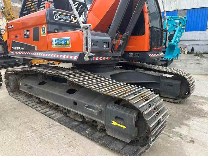 Used Excavator Doosan DX225LC-9 Excavators Mini Equipment Earth Moving Machinery Doosan Digger Excavator for Sale - Ekskavator perayap: gambar 4 Used Excavator Doosan DX225LC-9 Excavators Mini Equipment Earth Moving Machinery Doosan Digger Excavator for Sale - Ekskavator perayap: gambar 4